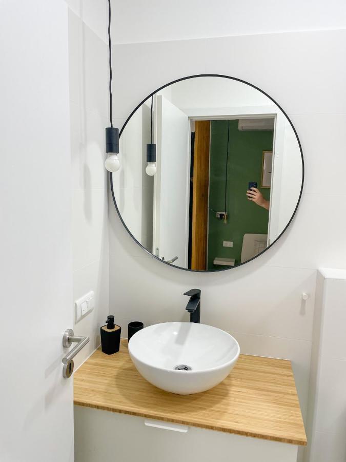 Modern Studio Overlooking Downtown Makarska Esterno foto