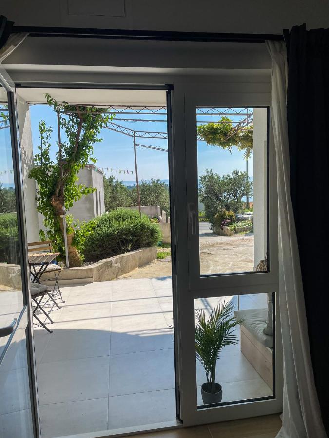 Modern Studio Overlooking Downtown Makarska Esterno foto